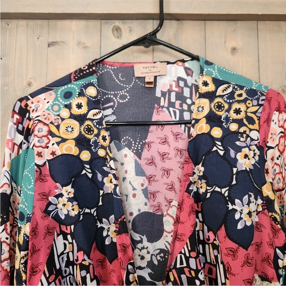 Anthropologie x kachel Cecily Wrap Blouse abstract floral sz 4 - Picture 2 of 7